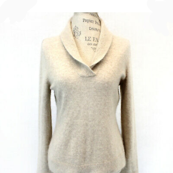 Sarah Spencer Sweaters - 🛒 Warm Angora V-neck Sweater 🏷 S-M Fit 🛍